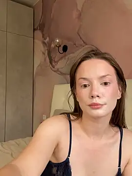 Snapshot of Rosie_Holmes_ chatting on 09.27.25 Rosie Holmes  online show from 09.27.25