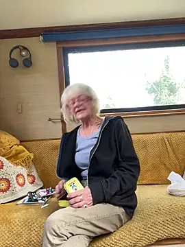 ladyboatlady online show from 10.22.25