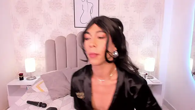 ShaynaHosk online show from 01.14.26