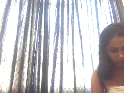 Snapshot of cute_indianxo chatting on 09.21.25 cute indianxo online show from 09.21.25