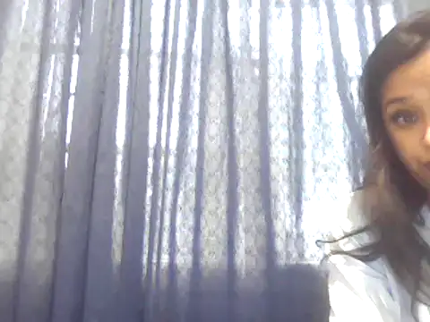 Snapshot of cute_indianxo chatting on 09.24.25 cute indianxo online show from 09.24.25