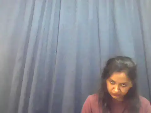 Snapshot of cute_indianxo chatting on 10.18.25 cute indianxo online show from 10.18.25