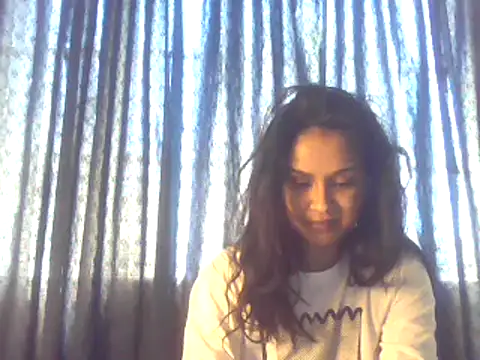 Snapshot of cute_indianxo chatting on 10.21.25 cute indianxo online show from 10.21.25