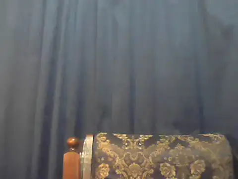 Snapshot of cute_indianxo chatting on 10.27.25 cute indianxo online show from 10.27.25