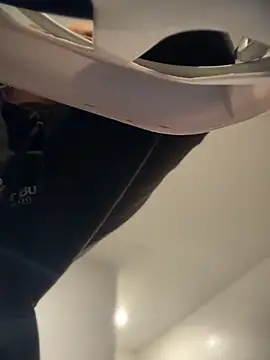 Snapshot of MrsSizzle chatting on 10.14.25 MrsSizzle online show from 10.14.25