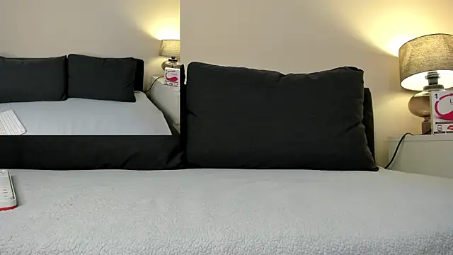 Frank Yong online show from 10.30.25