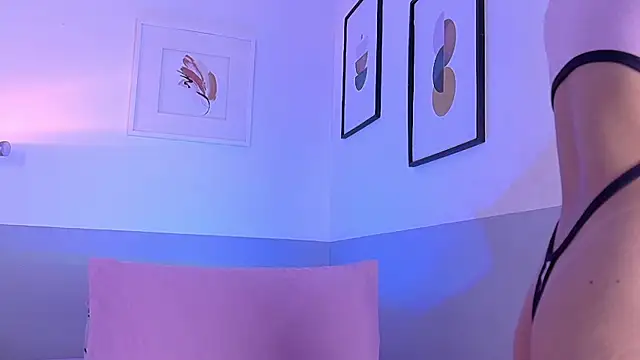 cutepetitee online show from 02.16.26