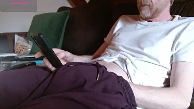 Snapshot of Vrenico-SC chatting on 06.05.26 Vrenico-SC online show from 06.05.26