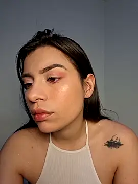 AmaiaSalvatore online show from 09.26.25