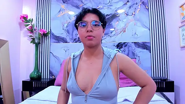 Emmaa Lex online show from 09.11.25