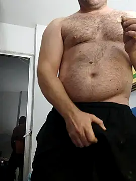 Snapshot of Parejabdsm90 chatting on 10.31.25 Parejabdsm90 online show from 10.31.25