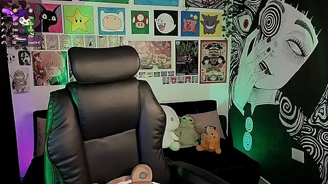 Snapshot of Yuhwan_ chatting on 09.19.25 Yuhwan online show from 09.19.25