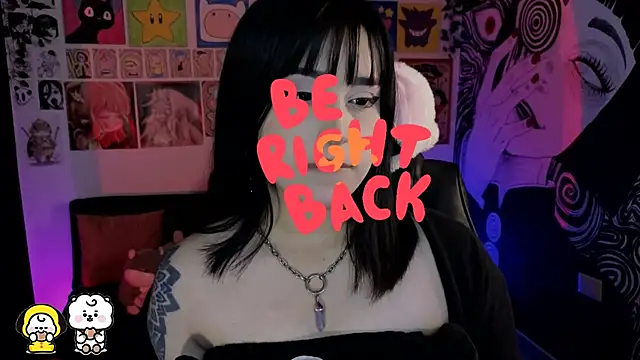 Snapshot of Yuhwan_ chatting on 10.16.25 Yuhwan online show from 10.16.25