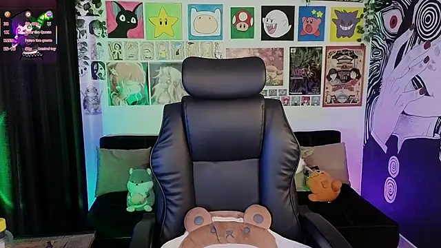 Yuhwan  online show from 11.16.25