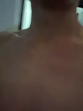 Snapshot of santiago_cutex chatting on 10.25.25 santiago cutex online show from 10.25.25