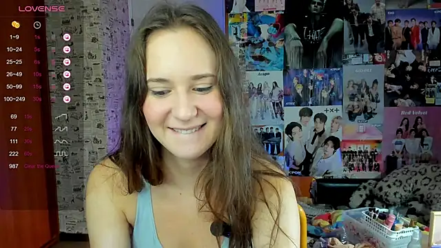 Snapshot of LucyRose3 chatting on 09.14.25 LucyRose3 online show from 09.14.25