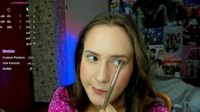 Snapshot of LucyRose3 chatting on 09.23.25 LucyRose3 online show from 09.23.25