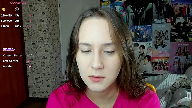 Snapshot of LucyRose3 chatting on 10.20.25 LucyRose3 online show from 10.20.25