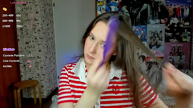 Snapshot of LucyRose3 chatting on 10.27.25 LucyRose3 online show from 10.27.25