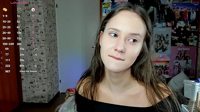 LucyRose3 online show from 10.31.25