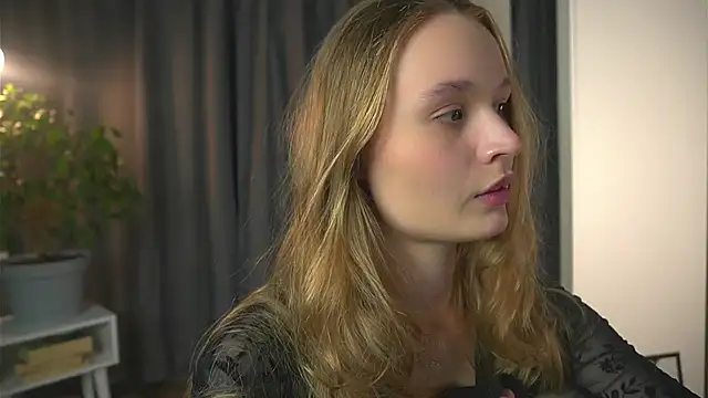 lisa schiele online show from 10.09.25