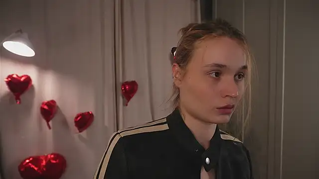 lisa schiele online show from 02.14.26