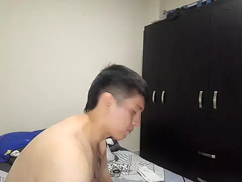 Snapshot of Andbry chatting on 10.21.25 Andbry online show from 10.21.25