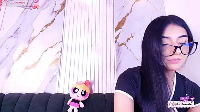 Snapshot of Mhiaa_Sweet chatting on 05.11.26 Mhiaa Sweet online show from 05.11.26