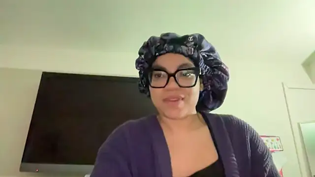 Snapshot of zahrabliss chatting on 02.05.26 zahrabliss online show from 02.05.26