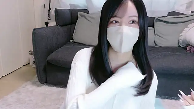 moemilk online show from 04.18.26