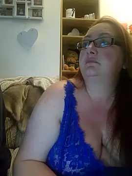 Snapshot of Luscious-LucyXX chatting on 04.30.26 Luscious-LucyXX online show from 04.30.26