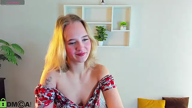 Casey Sweeet online show from 10.08.25