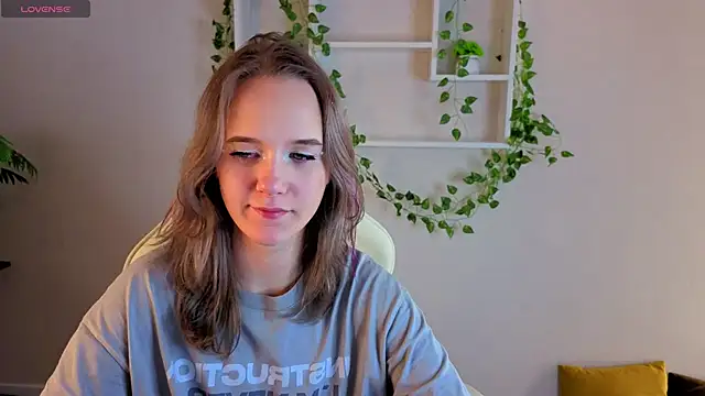 Casey Sweeet online show from 11.26.25