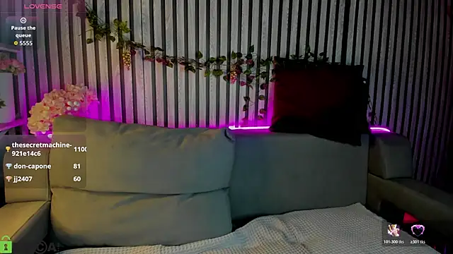 Snapshot of Casey_Sweeet chatting on 02.19.26 Casey Sweeet online show from 02.19.26