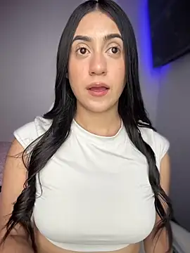 isabela l online show from 09.26.25