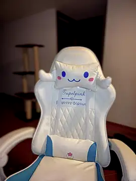 isabela l online show from 10.18.25