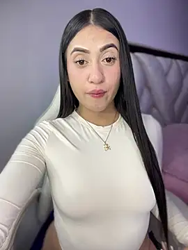 isabela l online show from 01.16.26