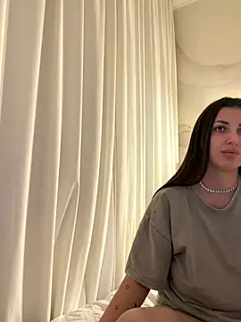 TiffaNoel online show from 11.29.25