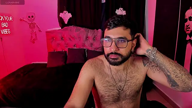 DanteAndVictoria online show from 10.16.25