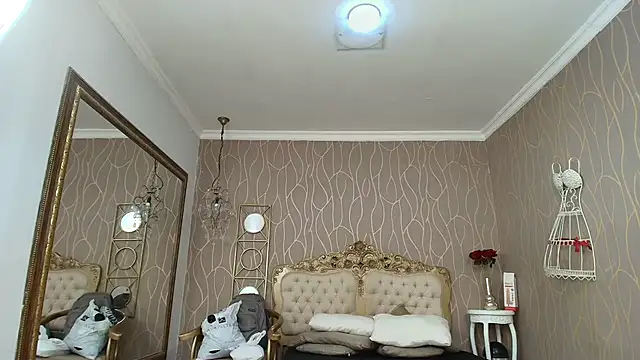 katybrownss online show from 10.09.25