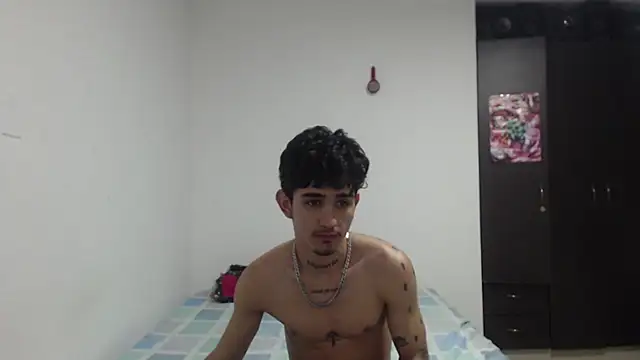 nextboywell1 online show from 11.22.25