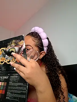 Snapshot of Nicoll_31 chatting on 11.13.25 Nicoll 31 online show from 11.13.25