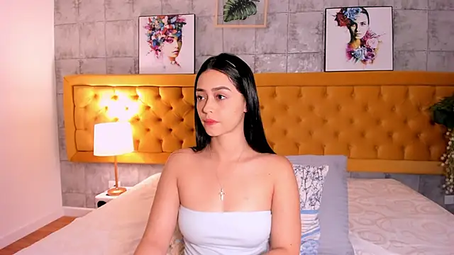 EmilyyRamirez online show from 10.25.25