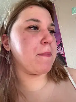 Snapshot of Kemeli008 chatting on 09.25.25 Kemeli008 online show from 09.25.25