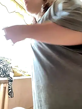 Snapshot of Kemeli008 chatting on 09.29.25 Kemeli008 online show from 09.29.25