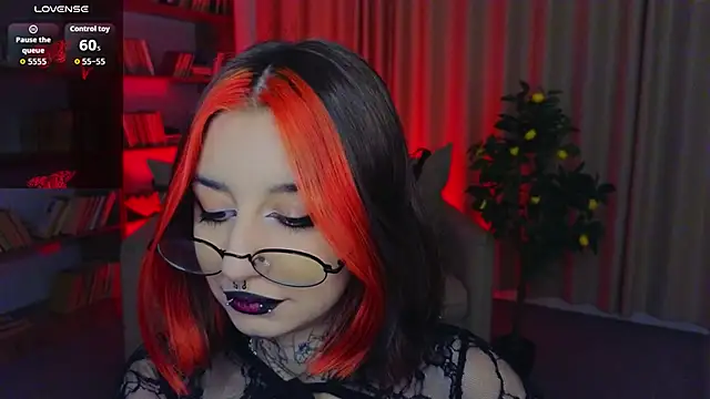 Mistress  Marcelline online show from 05.25.26