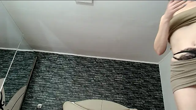 DeeA Blondy online show from 11.08.25