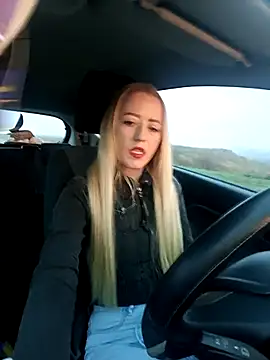 DeeA Blondy online show from 11.12.25