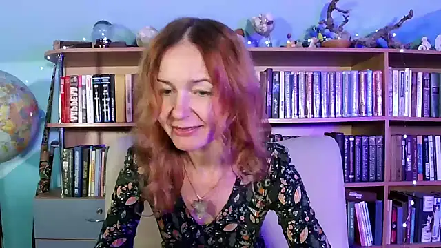 Foxilady357 online show from 10.14.25