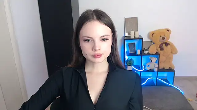 Snapshot of Ariella_ari chatting on 10.24.25 Ariella ari online show from 10.24.25